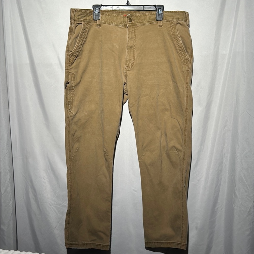 The American Outdoorsman Tan Cargo Pants with Classic Straight Leg 40x32